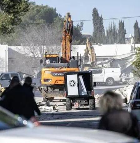 محافظة القدس: تحويل مقر "الأونروا" بالشيخ جراح إلى منشآت عسكرية إسرائيلية خرق فاضح للقانون الدولي