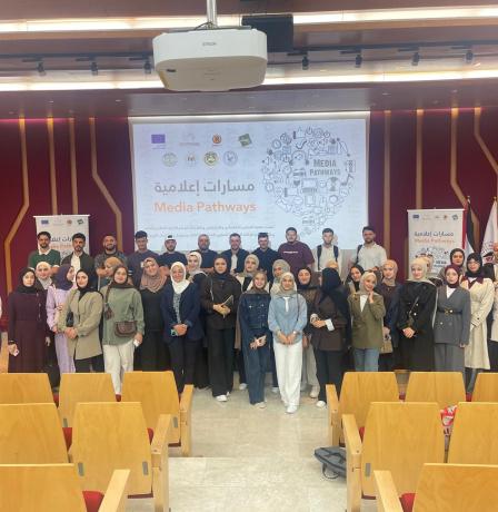 جمعية "التمكين" تنفذ لقاءً تعريفياً بمشروع "مسارات إعلامية" في الجامعة العربية الأمريكية بجنين