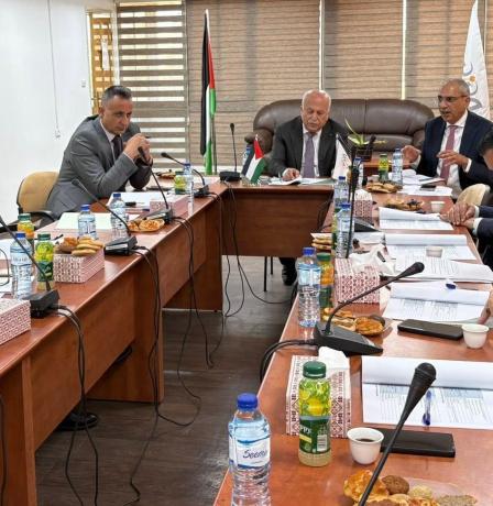 وزير الاقتصاد الوطني يترأس اجتماع مجلس إدارة هيئة تشجيع الاستثمار الفلسطينية