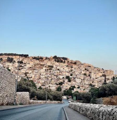 محافظة القدس: دعوى مالية بقيمة مليون ونصف شيقل ضد عائلة الرجبي