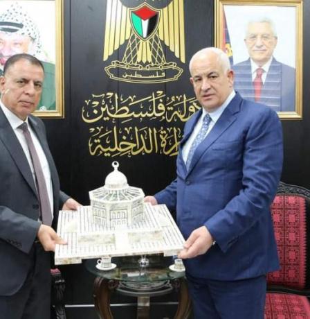هب الريح والفراية يبحثان تسهيل السفر عبر جسر الملك حسين ويتفقان على متابعة ميدانية مشتركة