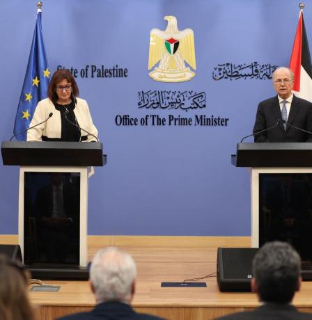 مصطفى: الحصار المالي والاقتصادي يُشكل تهديدًا خطيرًا لقدرة المؤسسات الفلسطينية على الاستمرار