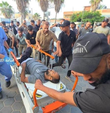 3 شهداء ومصابون إثر قصف الاحتلال مركبة وسط قطاع غزة