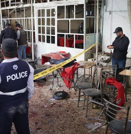 9 قتلى و22 مصابا بانفجار عبوة ناسفة في مقهى بدمشق