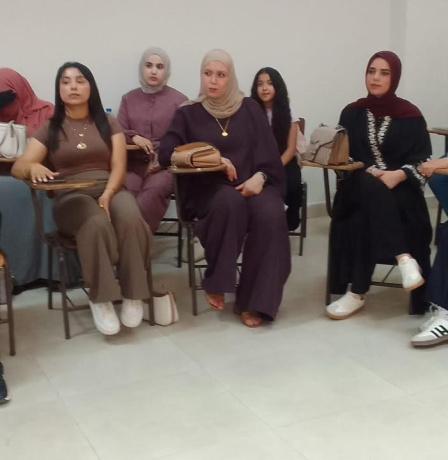جمعية المرأة العاملة الفلسطينية للتنمية تنظم لقاءً حواريًا حول تعزيز مشاركة الشباب في الحكم المحلي وصنع القرار