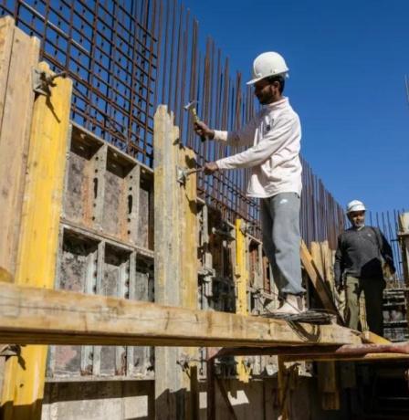 تقرير: إسرائيل تفشل في تعويض غياب العمال الفلسطينيين