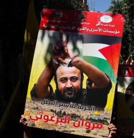 خاص | شقيق مروان البرغوثي يكشف تفاصيل الاعتداء الأخير داخل العزل