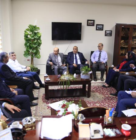المدرسة الوطنية للإدارة تعزز الشراكة الوطنية لحوكمة اعتماد وتصنيف المدربين في فلسطين