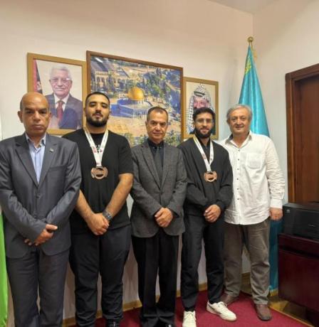 السفير أبوزيد يستقبل لاعبي منتخب الجيو جيتسو بعد تألقهم في بطولة آسيا