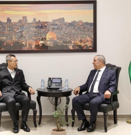 الشيخ يستقبل مدير مكتب جمهورية الصين الشعبية لدى دولة فلسطين