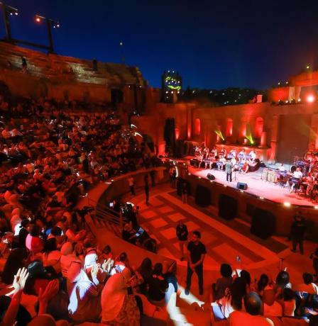 صور | "الكورال أنتم" لبودشارت تجمع الأردن والمغرب على المسرح الشمالي في جرش