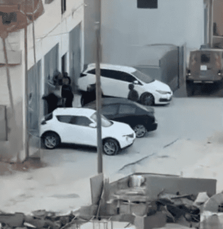 خاص| قوات الاحتلال تقتحم مخيم قلنديا.. اعتقالات وتحقيقات ميدانية واعتداءات على الأهالي