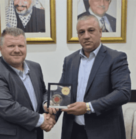 اللواء ناصر البوريني يكرم العميد الكندي جيسون لانجيليير بمناسبة انتهاء مهامه