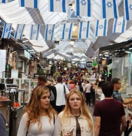 54.857 مليار شيكل صرفها الإسرائيليون عبر بطاقات الائتمان في يوليو