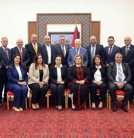 الرئيس عباس يستقبل مجلس بلدية رام الله