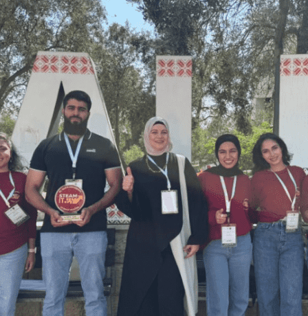 جامعة بيت لحم تحصد المركزين الأول والثاني على مستوى الجامعات الفلسطينية في مسابقة(ابتكارات تربوية بنهج STEAM IT)