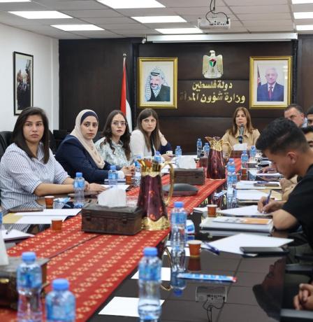 وزيرة شؤون المرأة تترأس اجتماع المجلس الاستشاري الشبابي لقضايا النوع الاجتماعي