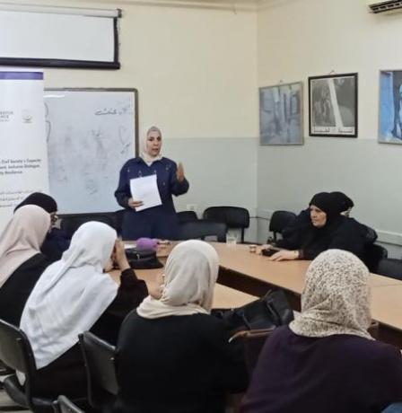 ورشة في مخيم بلاطة حول المشاركة المجتمعية والقيادة النسوية ودورها في تعزيز التغيير المجتمعي