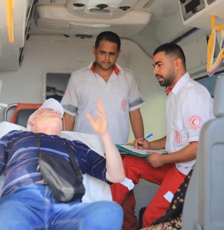 إجلاء طبي عبر معبر رفح شمل 74 شخصا