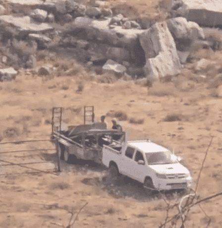 بالفيديو: مستوطنون يمهدون لإقامة بؤرة استيطانية جديدة بنصب خيام بأم صفا غرب رام الله