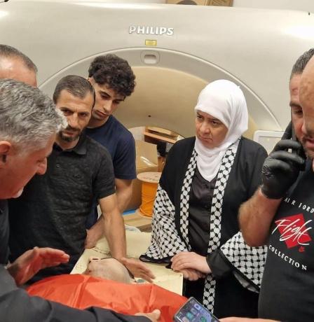 الاحتلال يعرقل مغادرة محافظ رام الله والبيرة بلدة سنجل ويحتجز مفاتيح مركبتها