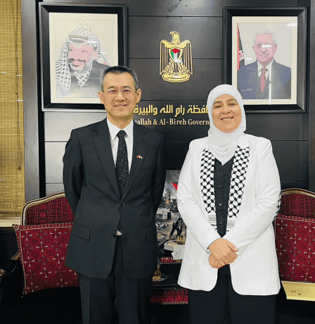 غنام تبحث مع السفير الصيني آخر المستجدات السياسية والميدانية وتداعيات تصاعد العدوان