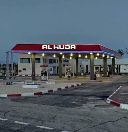 مجموعة الهدى تقرر استئناف تزويد المركبات الحكومية بالمحروقات