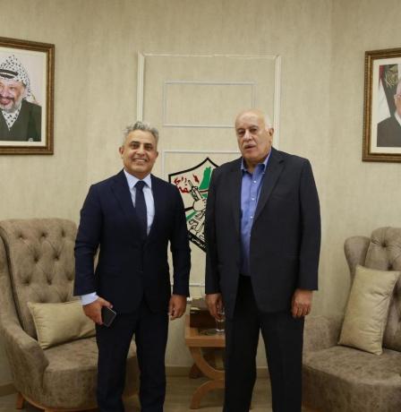 الرجوب يلتقي السفير المصري ويؤكد عمق العلاقات بين البلدين