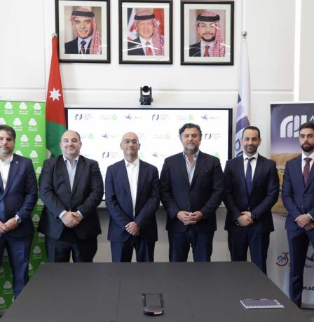 جوال وNaiTel توقّعان مذكرة تفاهم لتعزيز التعاون في مجالي الربط الإقليمي والبنية التحتية الرقمية
