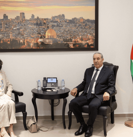 الشيخ يبحث مع القنصل البلجيكي التطورات السياسية والأوضاع في الضفة وغزة