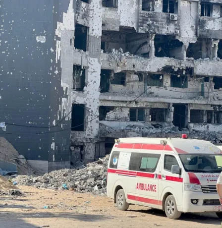 إصابات إحداها خطيرة بقصف الاحتلال خان يونس وشرق غزة