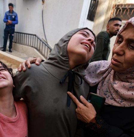 شهيدة وإصابات بقصف مدفعي إسرائيلي شمال غرب مدينة غزة