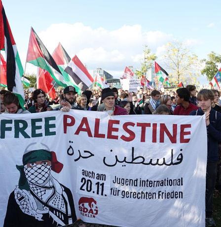 تظاهرات في لندن وبرلين ووارسو دعما لفلسطين وتنديدا بجرائم الاحتلال