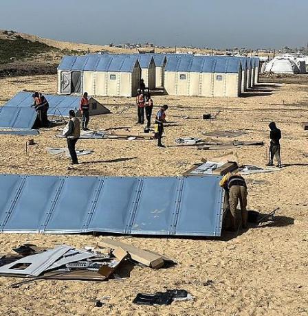 الشاباك يصادق على 3 آلاف عامل من غزة لبناء "رفح الخضراء"