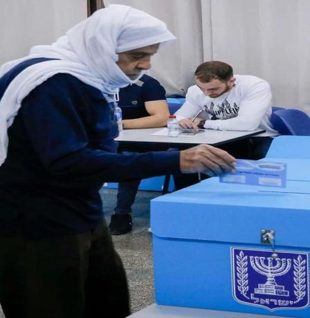 كيف يتابع الجمهور الفلسطيني الانتخابات الإسرائيلية