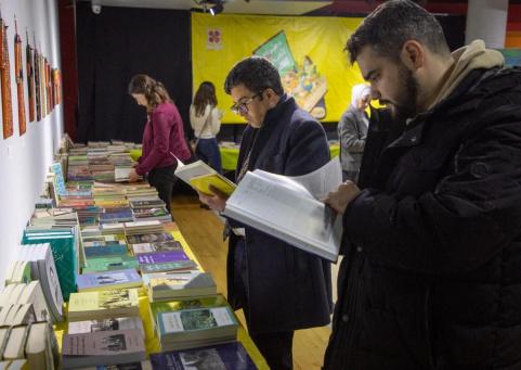 بالصور.. افتتاح معرض القدس للكتاب في مركز يبوس الثقافي