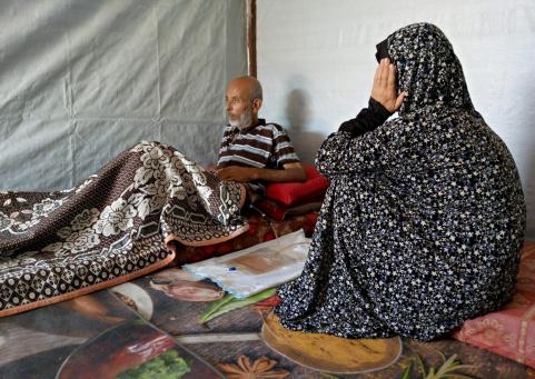 الماء الملوّث يقتل… ومحمود شحدة يكافح للبقاء