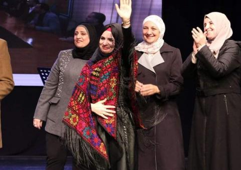 خاص | معلمة من الخليل ضمن قائمة أفضل 50 معلما في العالم