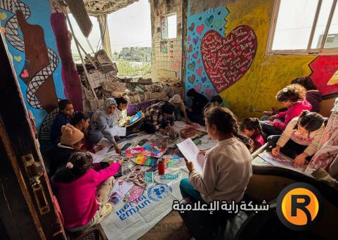 خاص| بالألوان يداوون الحرب: فنانة تحوّل الرسم إلى علاج نفسي لأطفال غزة