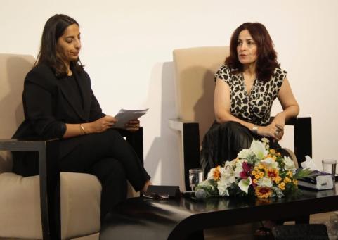مؤسسة محمود درويش تستضيف الكاتبة أحلام بشارات ضمن برنامج "مبدع في حضرة درويش"