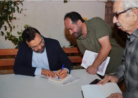  إطلاق ديوان "لن يصدّق أحد أنّني جثّة" للشاعر إيهاب بسيسو