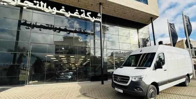 غرغور التجارية تطلق حملة مميزة على شاحنة النقل الأولى في فلسطين "سبرنتر"