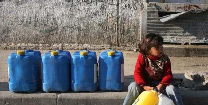 خاص| أزمة مياه خانقة في النصيرات بسبب نفاد الوقود واستمرار العدوان