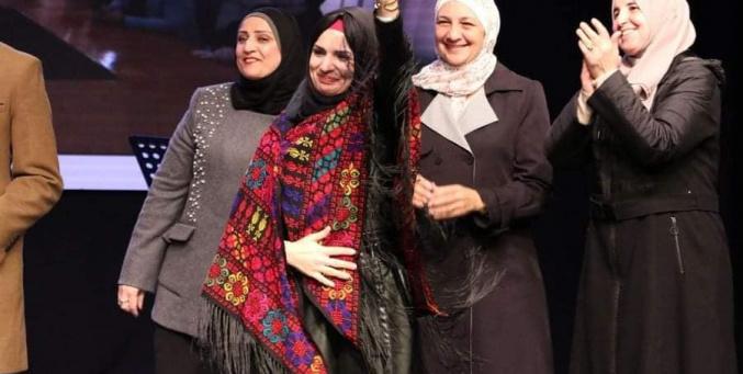 خاص | معلمة من الخليل ضمن قائمة أفضل 50 معلما في العالم