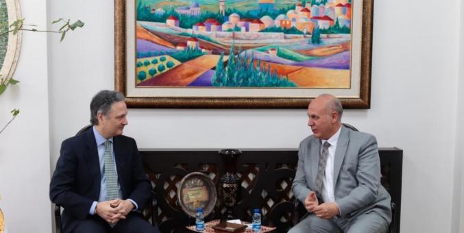 وزير الثقافة يبحث مع القنصل الإسباني آفاق التعاون الثقافي المشترك