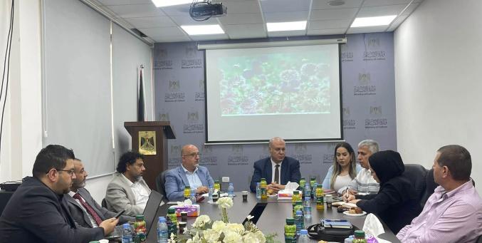 وزير الثقافة يترأس اجتماع اللجنة التحضيرية لمهرجان الخيزران 
