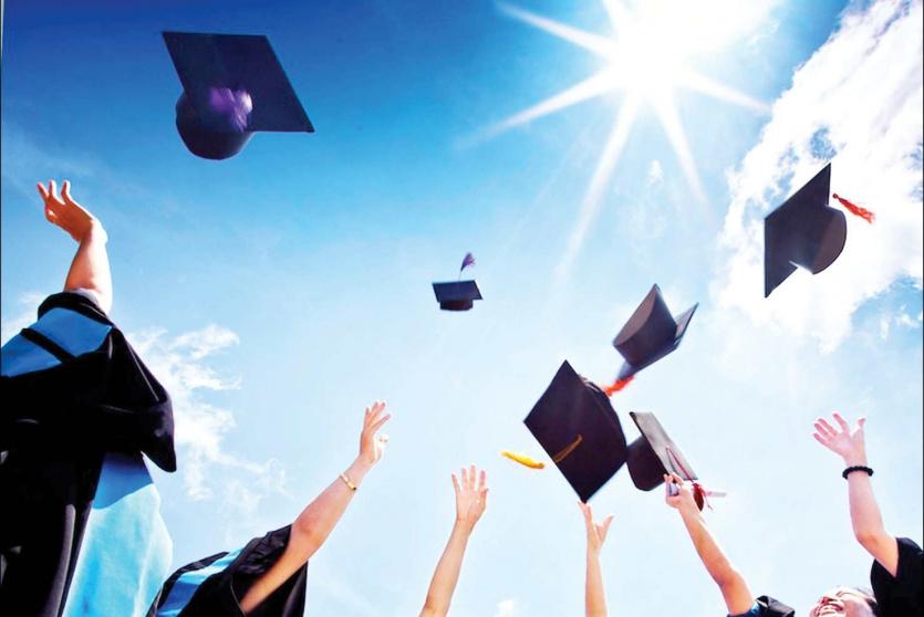 التربية تحذر حملة شهادات التوجيهي من الالتحاق بدورات غير معتمدة