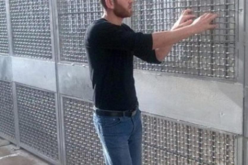 3 أسرى يواصلون الإضراب المفتوح 
