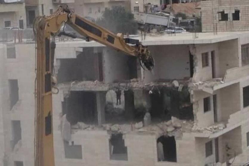 إعادة بناء منزل هدمه الاحتلال جنوب الأقصى