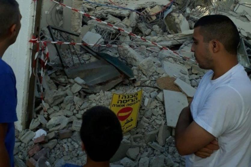 الاحتلال يهدم منزلا في اللد